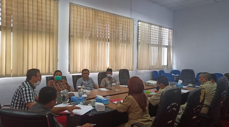 Komisi III, DPRD Kotamobagu, Roy Kasenda, PDIP,
